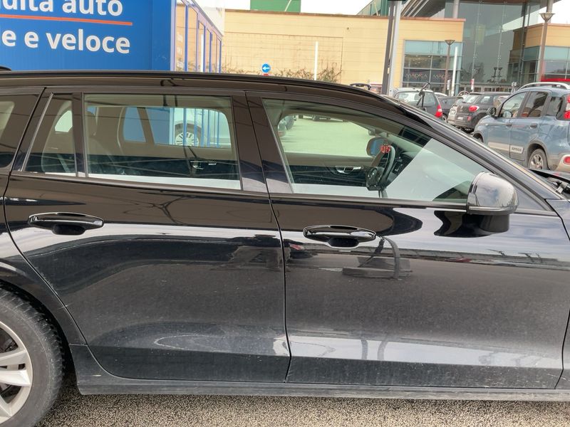 Volvo V60 2.0 B4 Mild-Hybrid Momentum Business 2021 – снимка 10