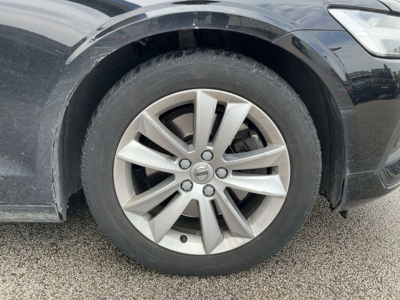 Volvo V60 2.0 B4 Mild-Hybrid Momentum Business 2021 – снимка 11
