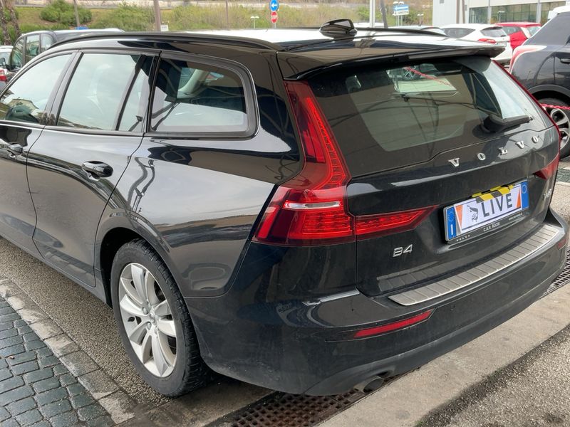 Volvo V60 2.0 B4 Mild-Hybrid Momentum Business 2021 – снимка 6