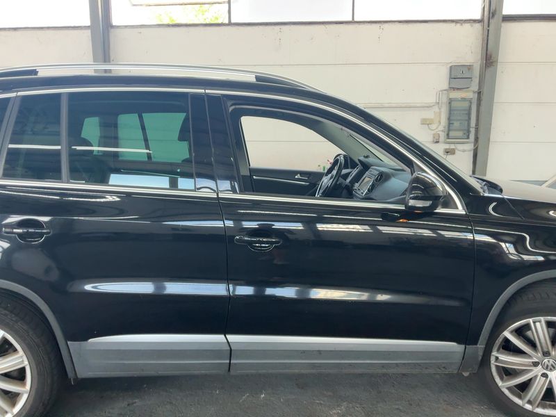 Volkswagen Tiguan 2.0 TDI Track & Style 4Motion BlueMotion Tech 2011 – снимка 10