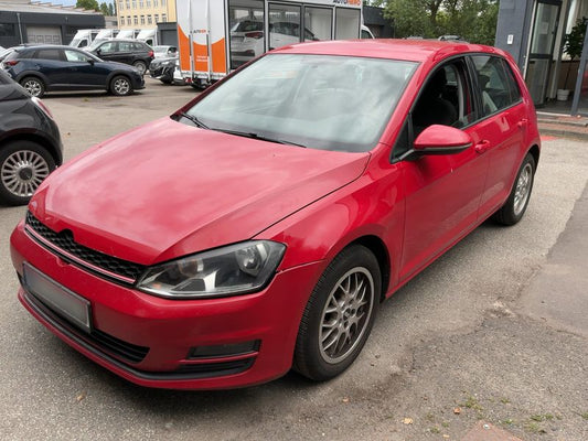 Volkswagen Golf VII 1.2 TSI Trendline BlueMotion Tech 2013 – снимка 1