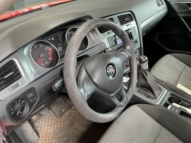 Volkswagen Golf VII 1.2 TSI Trendline BlueMotion Tech 2013 – снимка 34
