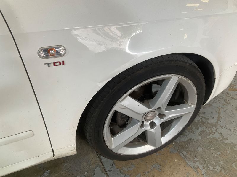 Seat Exeo 2.0 TDI Sport 2011 – снимка 22
