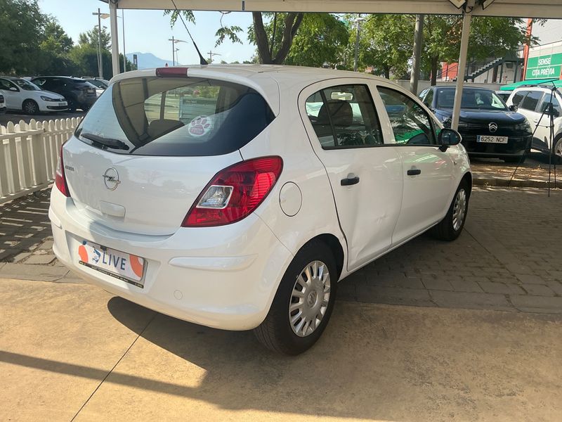 Opel Corsa 1.2 Essentia 2010 – снимка 2