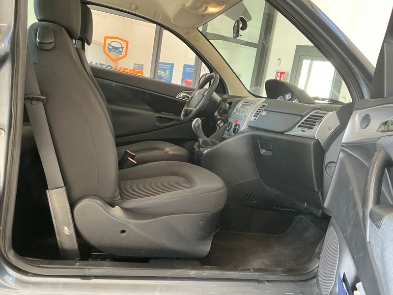 Lancia Ypsilon 1.3 JTD Multijet Diva 2011 – снимка 3