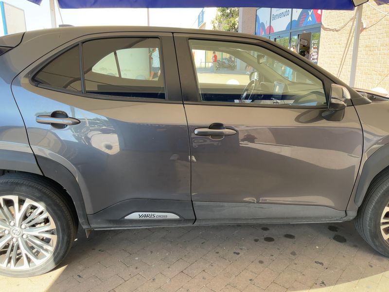 Toyota Yaris Cross 1.5 Hybrid 2WD Lounge 2021 – снимка 10