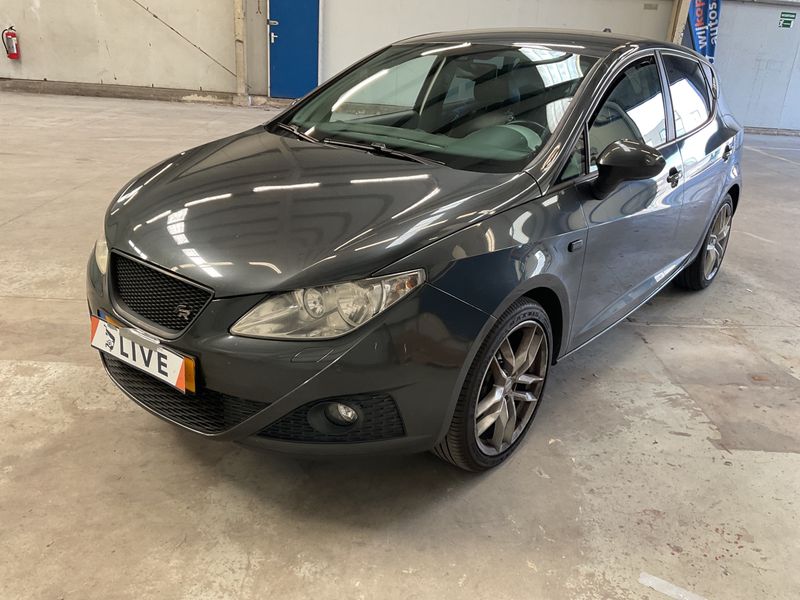 Seat Ibiza 1.2 TDI Stylance / Style 2010 – снимка 1