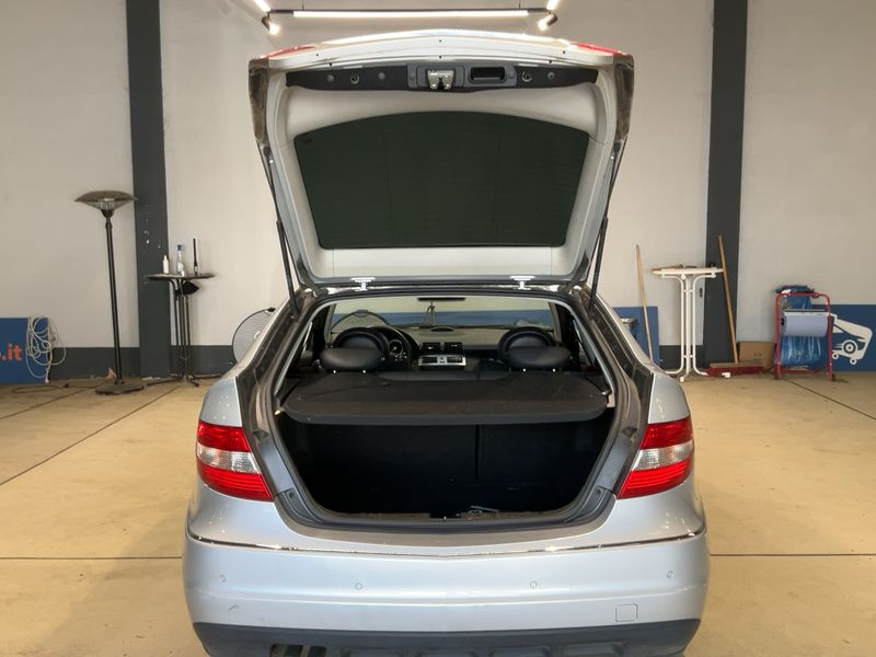 Mercedes-Benz CLC-Klasse CLC 220 CDI 2009 – снимка 15