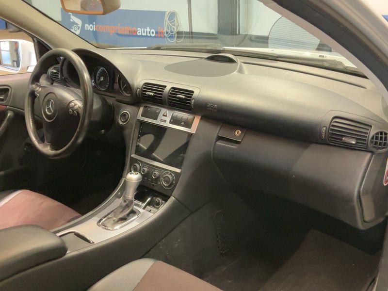 Mercedes-Benz CLC-Klasse CLC 220 CDI 2009 – снимка 17
