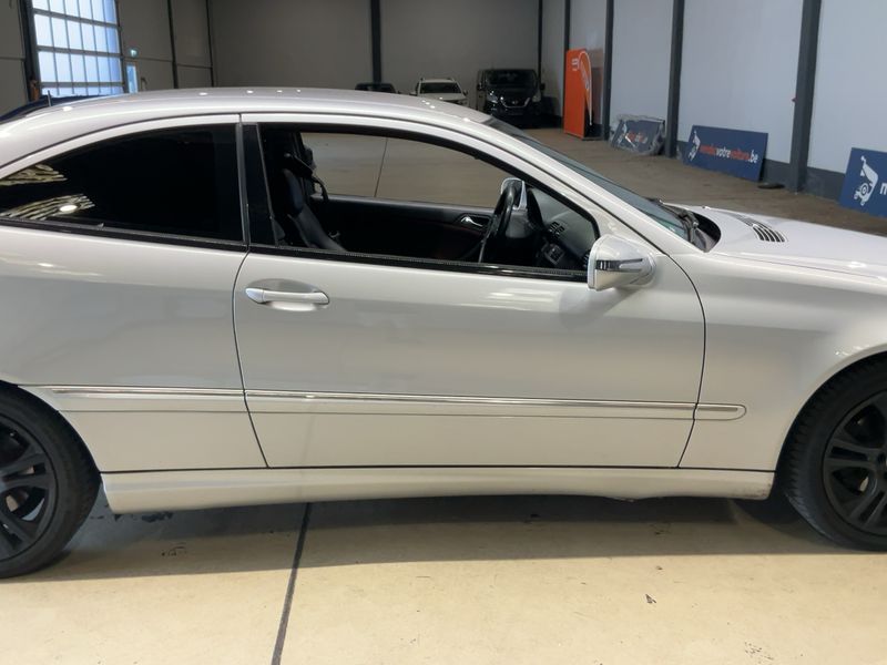 Mercedes-Benz CLC-Klasse CLC 220 CDI 2009 – снимка 10
