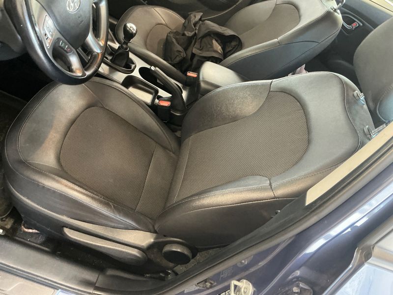 Hyundai ix35 1.6 Style Blue 2WD 2014 – снимка 28