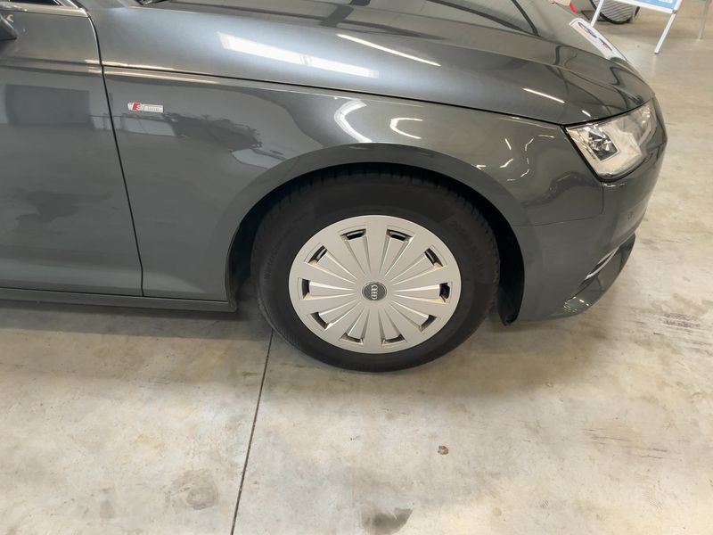 Audi A4 1.4 TFSI ACT Sport 2018 – снимка 11