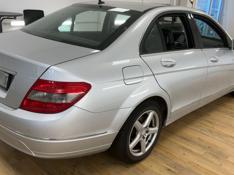 Mercedes-Benz C-Klasse C 180 CGI BlueEfficiency Avantgarde 2011 – снимка 8