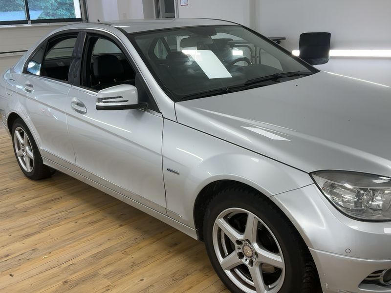 Mercedes-Benz C-Klasse C 180 CGI BlueEfficiency Avantgarde 2011 – снимка 12