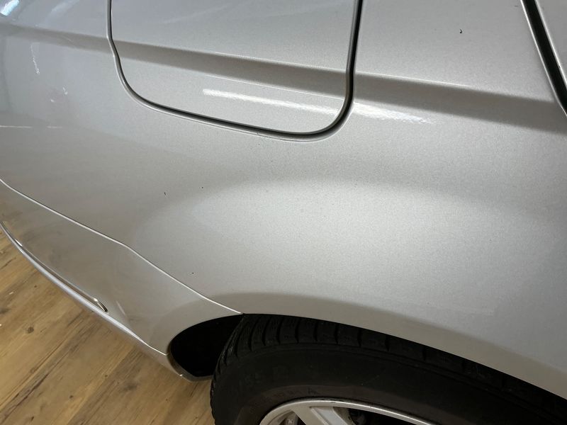 Mercedes-Benz C-Klasse C 180 CGI BlueEfficiency Avantgarde 2011 – снимка 22