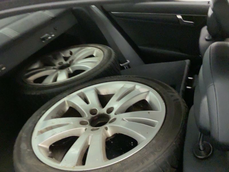 Mercedes-Benz C-Klasse C 180 CGI BlueEfficiency Avantgarde 2011 – снимка 20