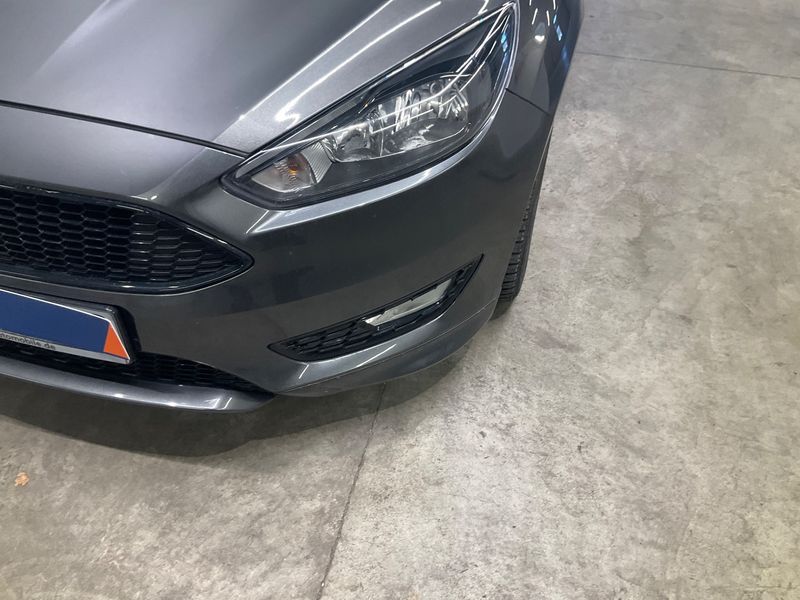 Ford Focus 1.0 EcoBoost ST-Line 2018 – снимка 30