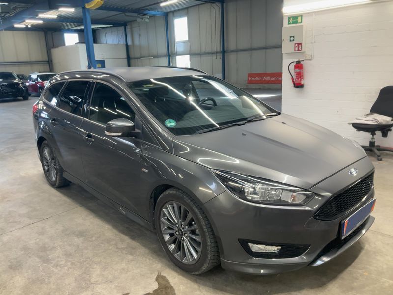 Ford Focus 1.0 EcoBoost ST-Line 2018 – снимка 12