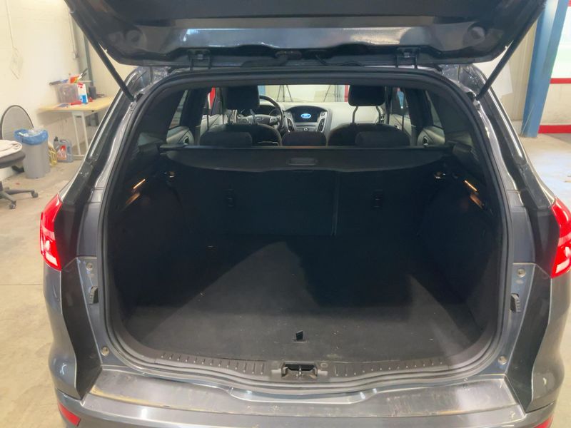 Ford Focus 1.0 EcoBoost ST-Line 2018 – снимка 15