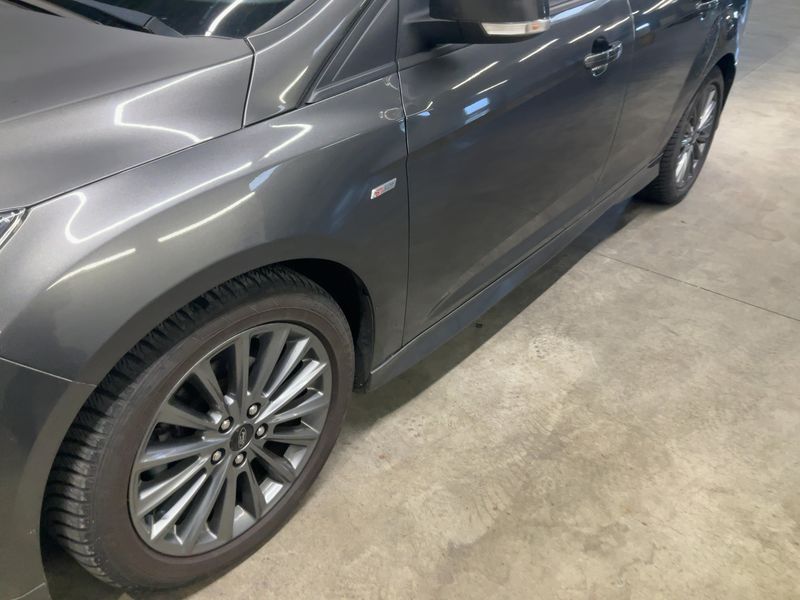 Ford Focus 1.0 EcoBoost ST-Line 2018 – снимка 2