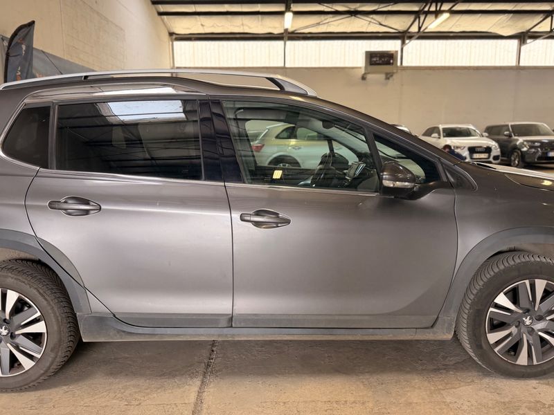 Peugeot 2008 1.5 Blue-HDi Allure 2019 – снимка 10