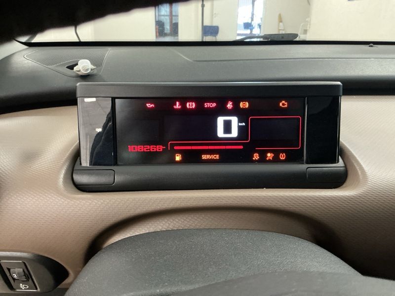 Citroen C4 Cactus 1.2 e-THP Shine 2016 – снимка 18