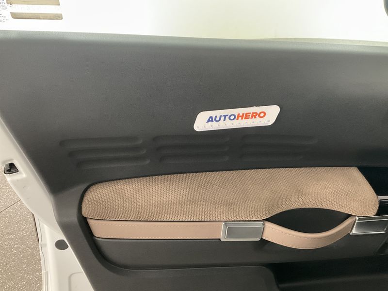 Citroen C4 Cactus 1.2 e-THP Shine 2016 – снимка 33
