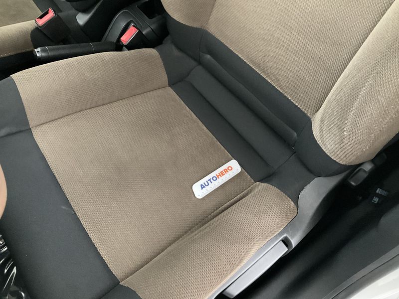 Citroen C4 Cactus 1.2 e-THP Shine 2016 – снимка 34
