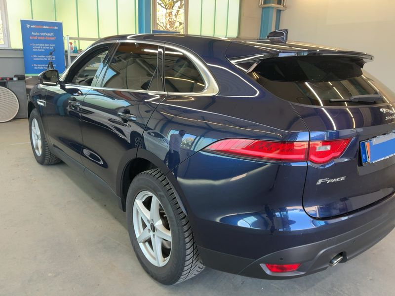 Jaguar F-Pace 25d Prestige AWD 2019 – снимка 6