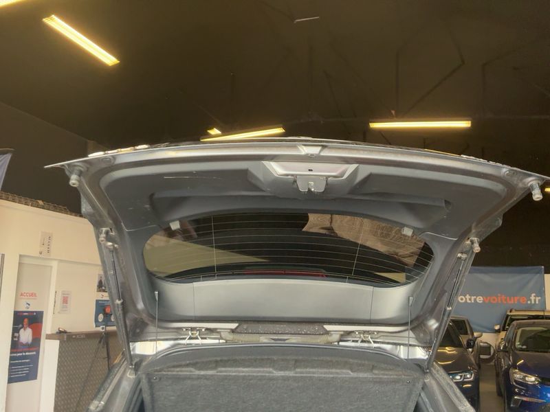 Peugeot 2008 1.2 PureTech GT Line 2020 – снимка 15