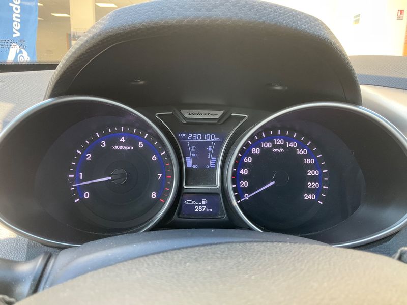 Hyundai Veloster 1.6 Turbo 2013 – снимка 18