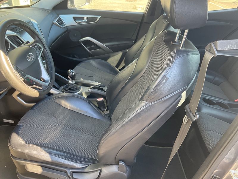 Hyundai Veloster 1.6 Turbo 2013 – снимка 26