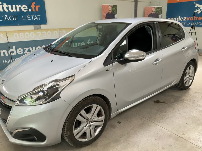Peugeot 208 1.6 Blue-HDi Style 2016 – снимка 2