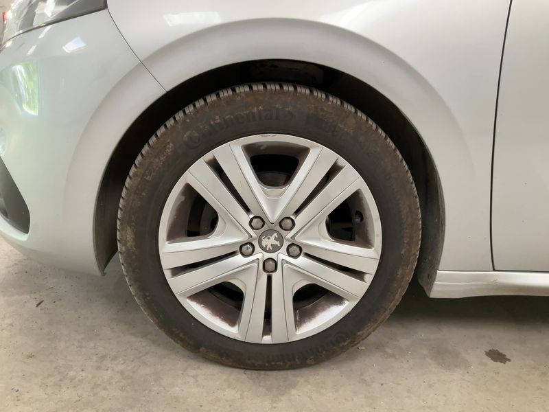 Peugeot 208 1.6 Blue-HDi Style 2016 – снимка 3