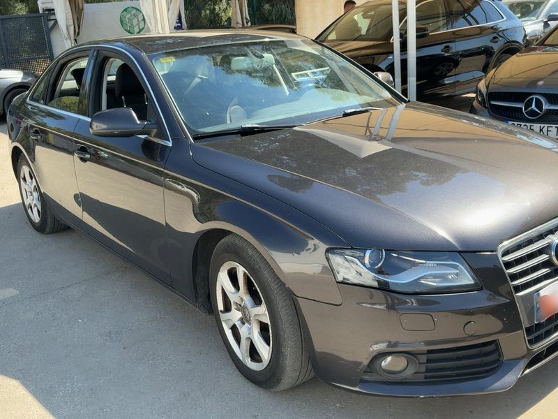 Audi A4 2.0 TDIe Attraction 2010 – снимка 8