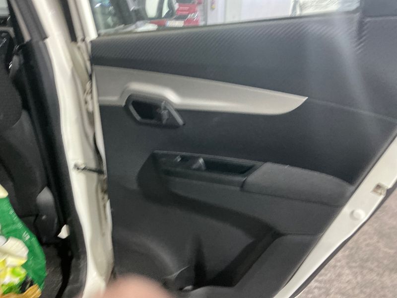 Mahindra KUV 100 1.2 K8 2021 – снимка 29