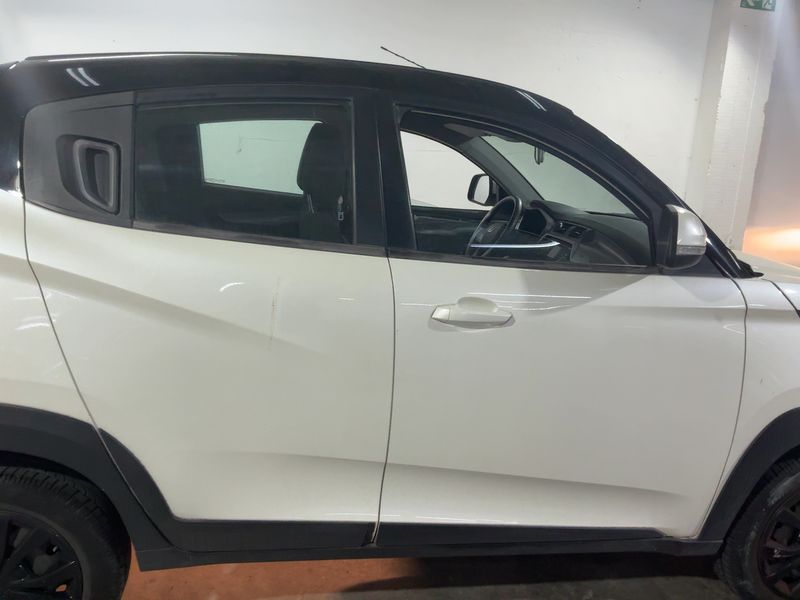 Mahindra KUV 100 1.2 K8 2021 – снимка 10