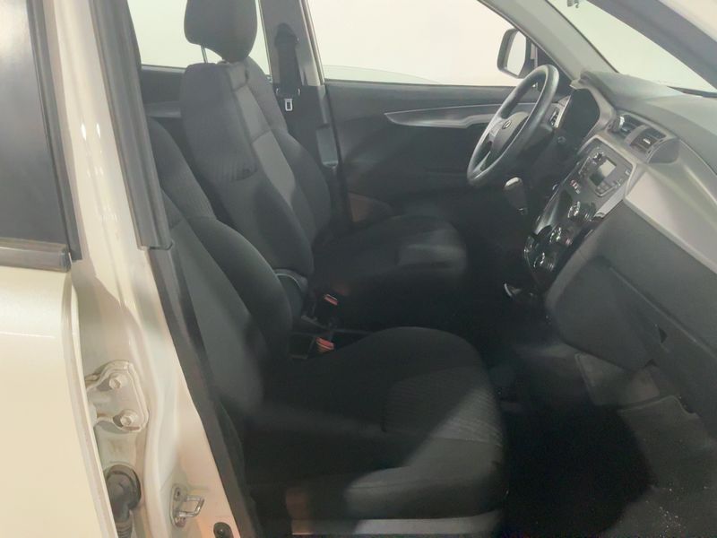 Mahindra KUV 100 1.2 K8 2021 – снимка 16