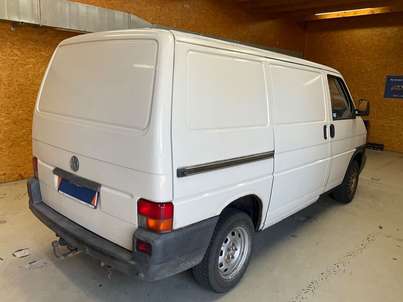 Volkswagen T4 Transporter 1.9 Turbodiesel Economy Kasten 1999 – снимка 2