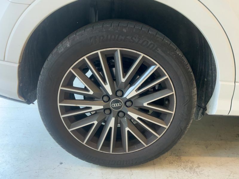 Audi Q3 40 TDI quattro S line 2022 – снимка 9