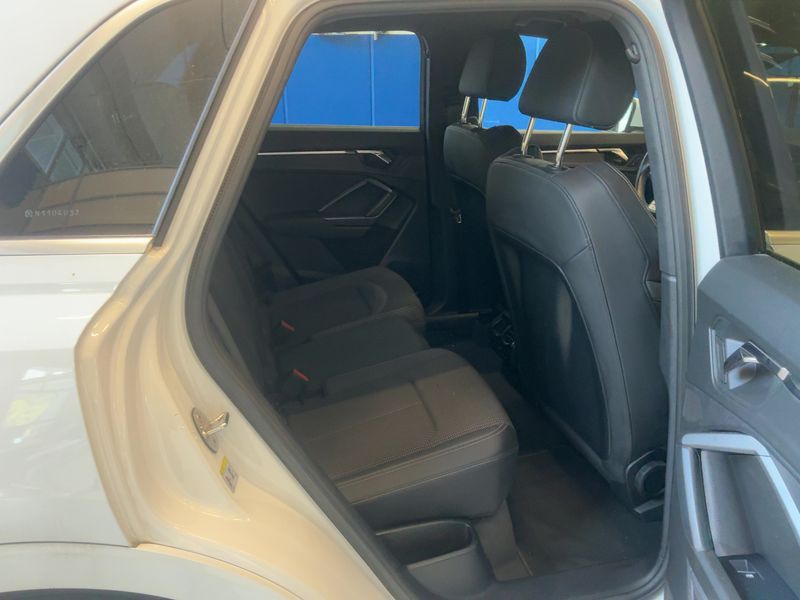 Audi Q3 40 TDI quattro S line 2022 – снимка 19