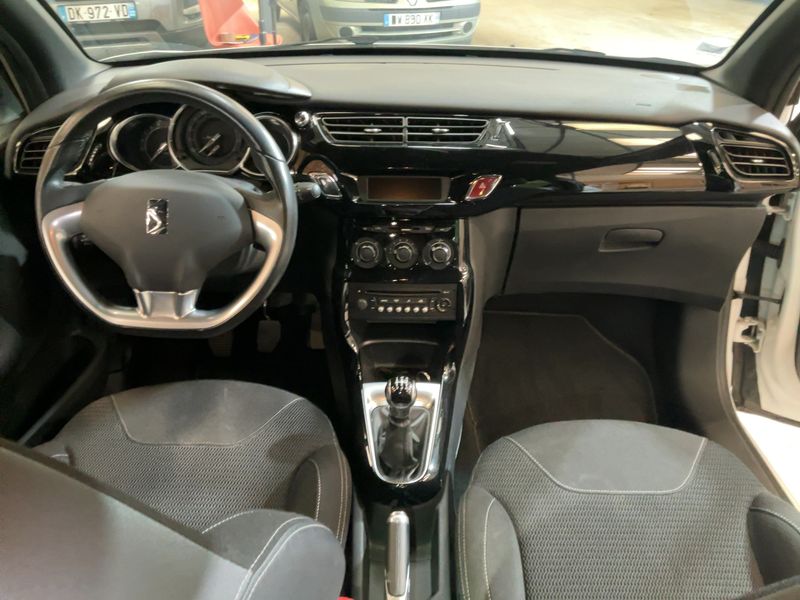 Citroen DS3 1.2 e-VTi BeChic 2016 – снимка 17