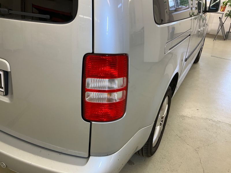Volkswagen Caddy 1.6 TDI Maxi Comfortline 2012 – снимка на щета 40