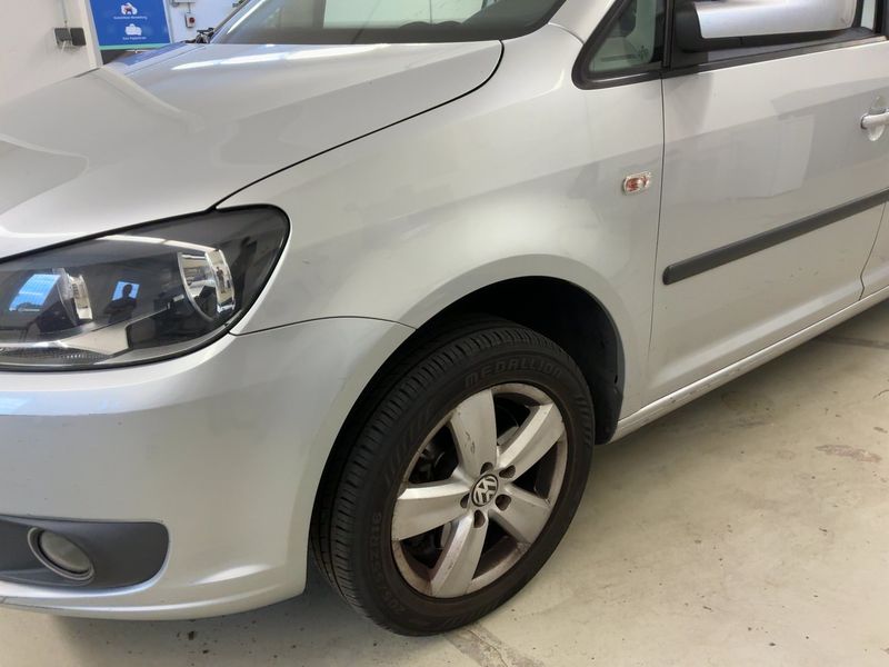 Volkswagen Caddy 1.6 TDI Maxi Comfortline 2012 – снимка 2