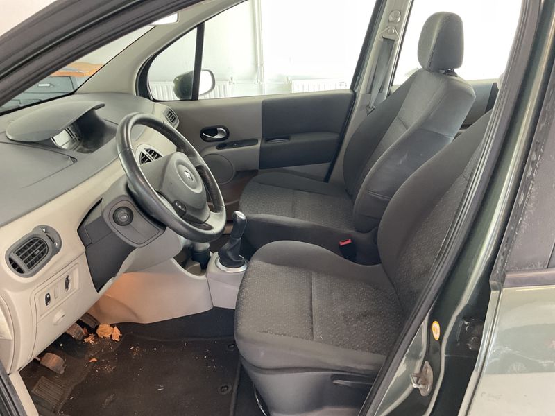 Renault Modus 1.6 Dynamique 2004 – снимка 3