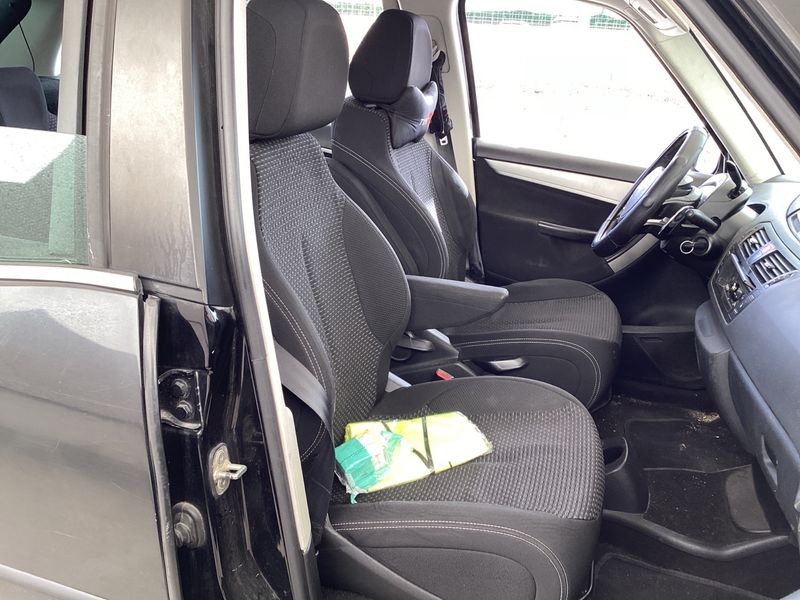 Citroen C4 Picasso 1.6 HDi Millenium 2012 – снимка 3