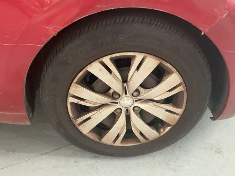 Peugeot 208 1.4 HDi Active 2012 – снимка 11