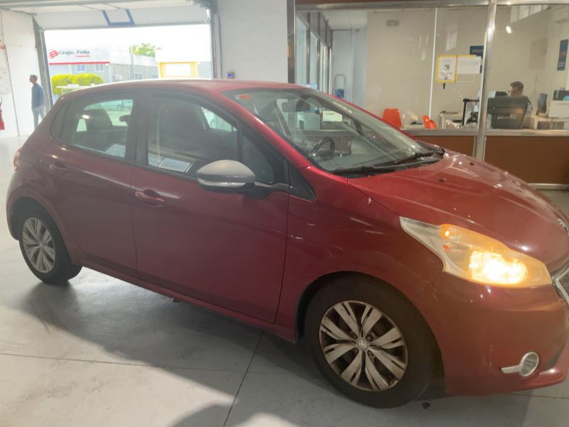 Peugeot 208 1.4 HDi Active 2012 – снимка 12