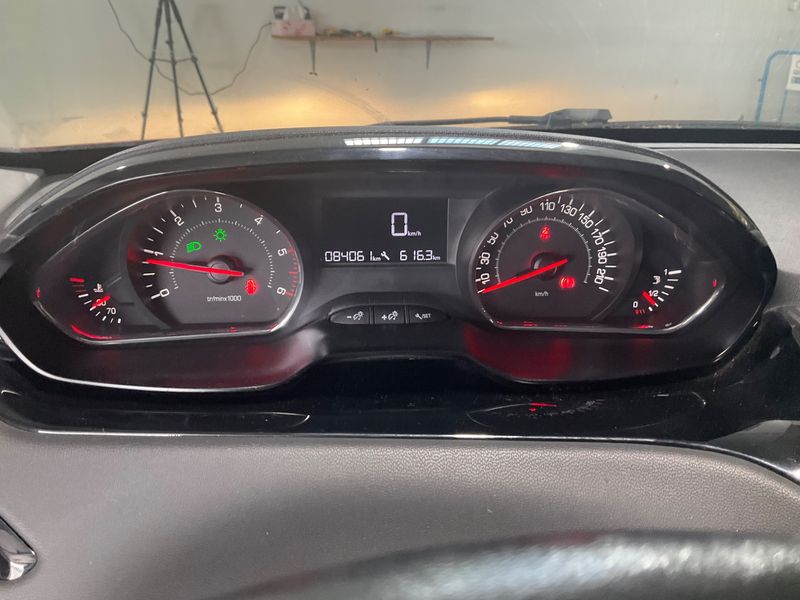 Peugeot 208 1.4 HDi Active 2012 – снимка 18