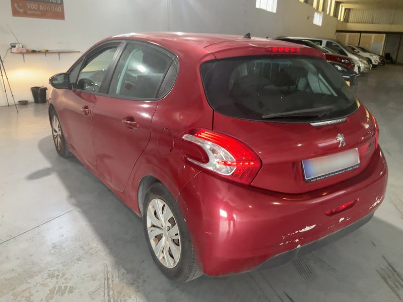 Peugeot 208 1.4 HDi Active 2012 – снимка 6